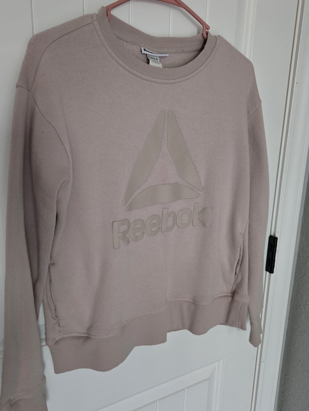 Reebok Women’s Crew Sweatshirt - Light Mauve
